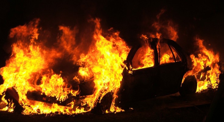 Mistero sulle cause dell ‘incendio dell’auto del vicesindaco di Francofonte