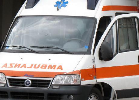 Turni massacranti, protestano di dipendenti del 118