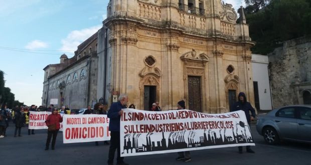 Quarta tappa del corteo antinquinamento a Melilli