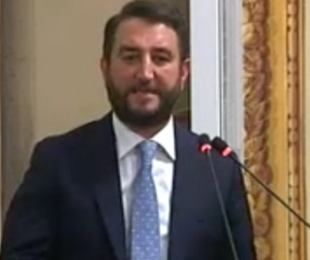 Sicilia: M5s, via Sgarbi in settimana