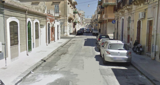 Via Isonzo, rapinatore spara ma fallisce il colpo