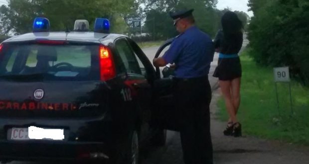 Carlentini, retata anti prostituzione dei carabinieri