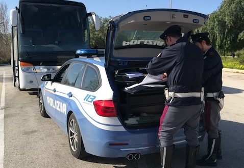 Lentini, la Polstrada salva un automobilista colto da malore