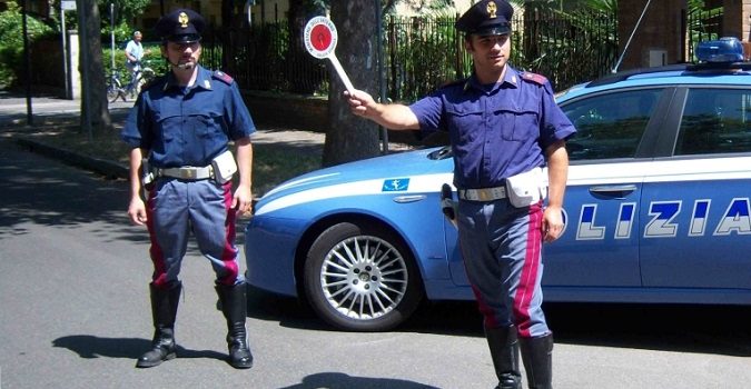 Lentini, Non guardare mia moglie” e lo massacra di botte