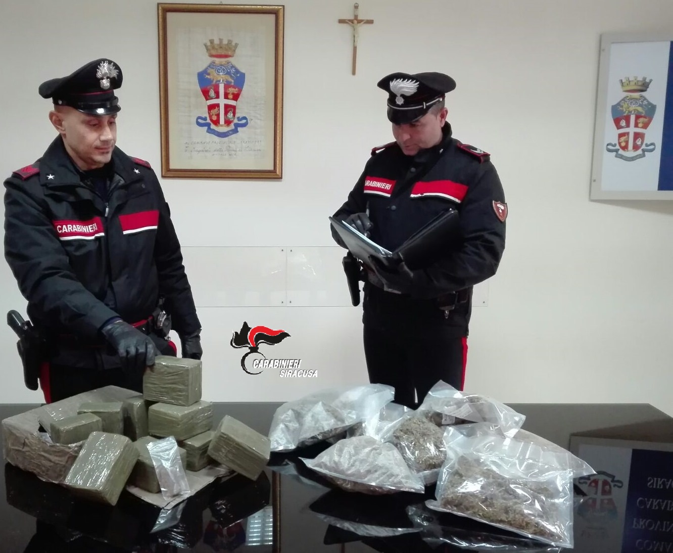 Badante: Utilizzava come deposito di droga l’abitazione degli anziani