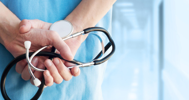 Sanità, liste dʼattesa: se sono troppo lunghe scatta lo stop alle visite private negli ospedali