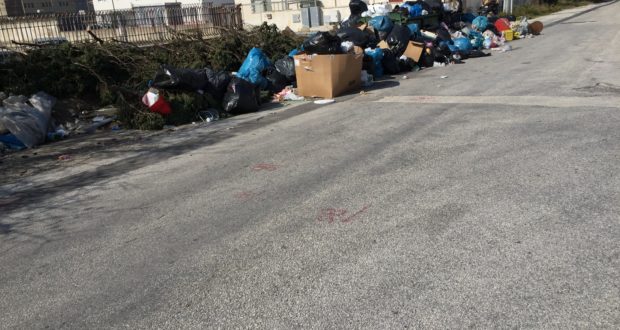 Cultura, natura e spazzatura: benvenuti a Siracusa