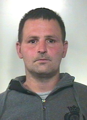 Rosolini (SR). Deteneva droga i casa : arrestato