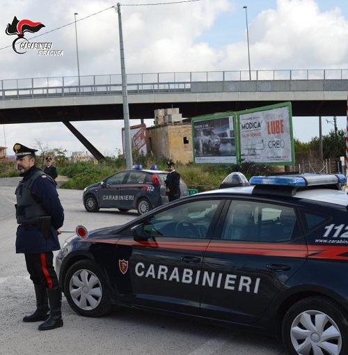 Controllo del territorio tra Avola e Noto, impiegate 18 pattuglie : 9 denunce, segnalate 6 persone per uso di droga, contestate numerose violazioni al Codice della strada