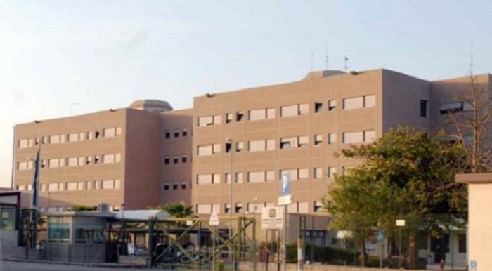 Aggressione nel carcere Siracusa, tre agenti feriti