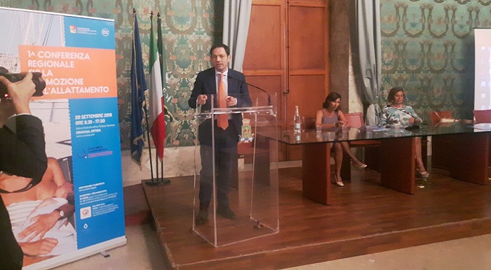 Salute: Il piano  della regione per aumentare il numero di mamme che allattano al seno