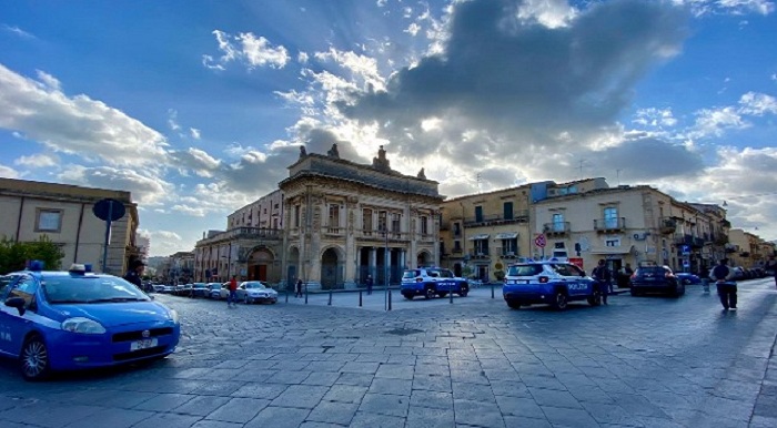 Noto: in strada con motorino rubato, denunciato per ricettazione