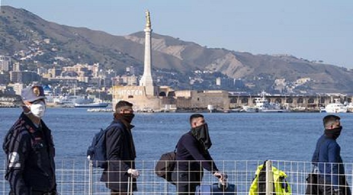 Bloccati a Reggio Calabria: da oggi senza il Green Pass non si attraversa lo stretto