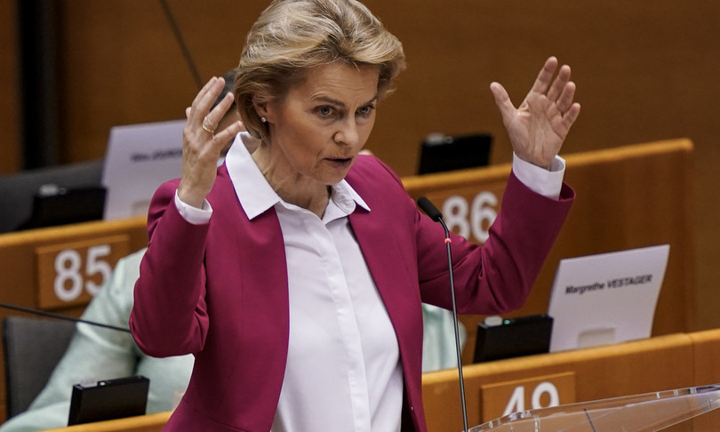 Covid – Von der Leyen: “I primi cittadini europei potrebbero essere vaccinati prima della fine di dicembre”