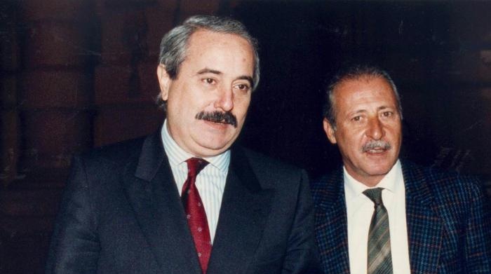 Mafia – Tribunale tedesco, ‘i nomi di Falcone e Borsellino non meritano tutela’: respinto il ricorso contro l’insegna della pizzeria di Francoforte