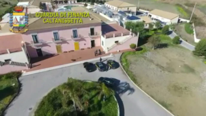 Torre Manfira, sequestrato resort Sikania