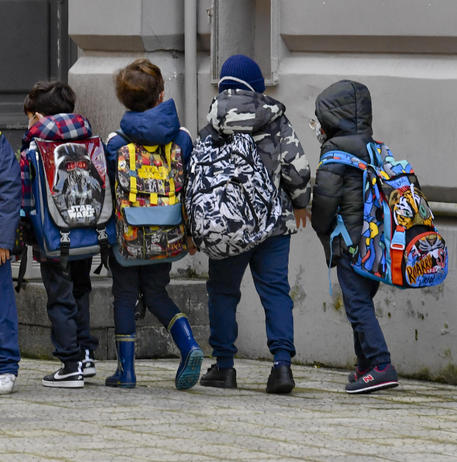 Festa del Papà. Pro Vita Famiglia: Annullarla a scuola è ideologia
