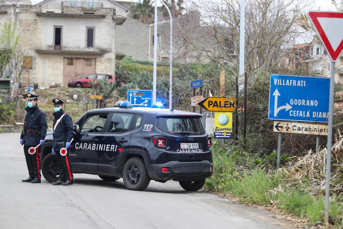 Covid- Ordinanza presidente Regione: tre nuove ‘zone rosse’ in Sicilia e undici proroghe,  valida da domani al 12 maggio