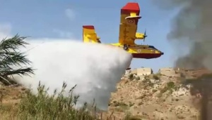 Vittoria, in fiamme la valle di Ippari - Video Gallery