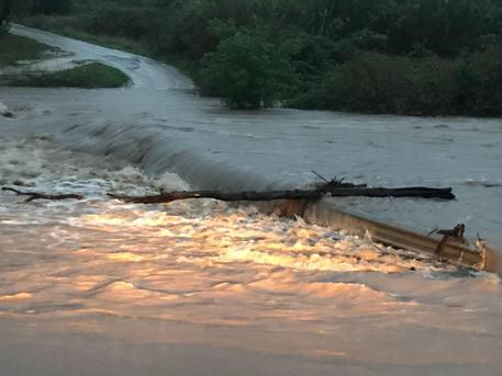 Maltempo: nel Siracusano strade allagate , isolata Augusta Acqua in ospedale ad Avola, esondato torrente Porcaria