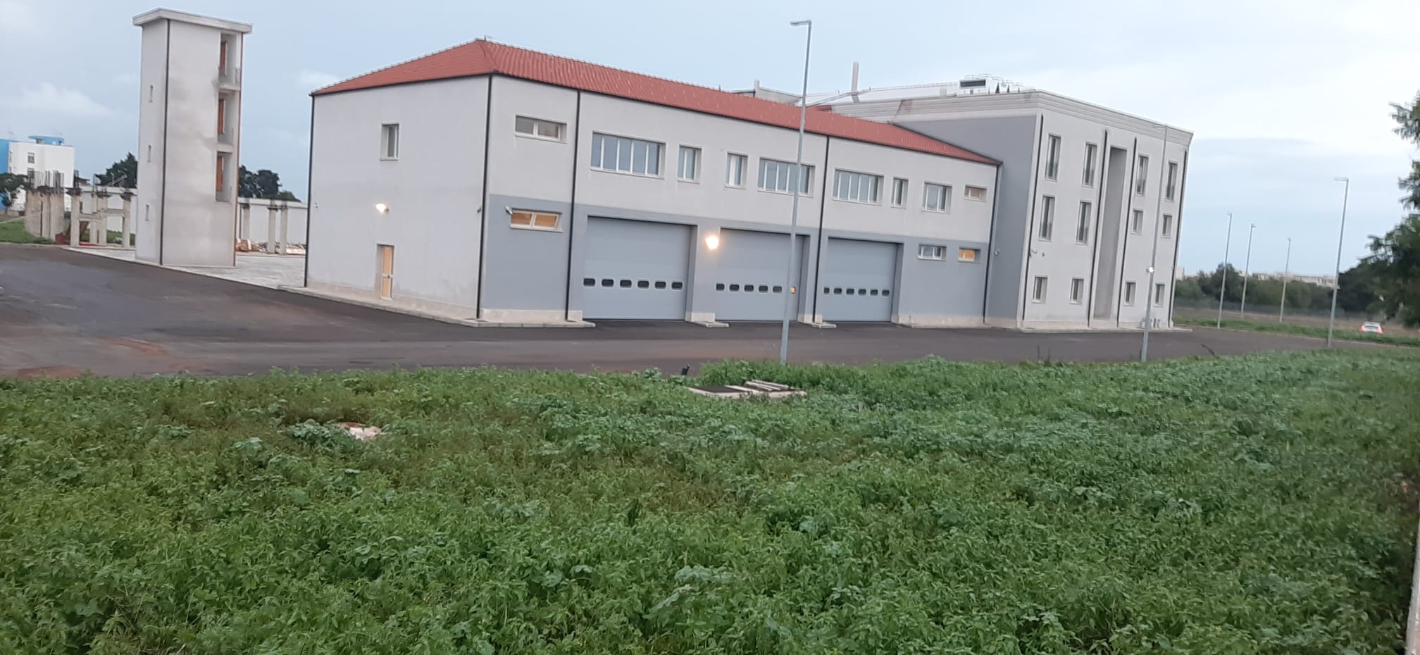 VINCIULLO-MONCADA – Comando Provinciale dei Vigili del Fuoco, perché non apre? Sulla parte rimanente, come al solito, non mantenuti gli impegni assunti, nonostante le risorse siano disponibili dal 2018.