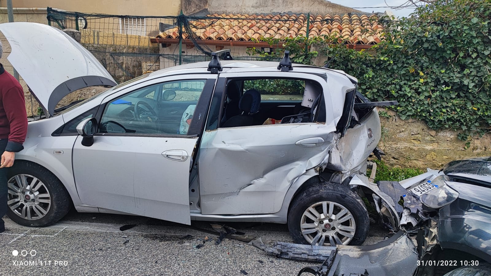 Grave incidente stradale sulla Comiso Vittoria – tragedia sfiorata
