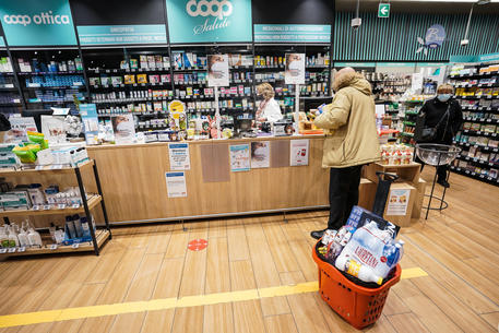 Covid: verso ingresso senza pass al supermercato e dal medico – Arrivo con il Dpcm previsto dall’ultimo dl Covid, in preparazione