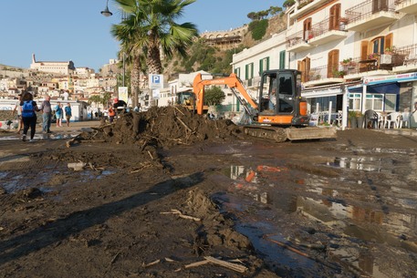 Stromboli: sindaco 10 mln euro per danni e messa in sicurezza, ripulite strade e case all’80%