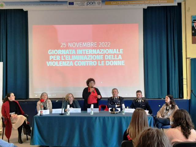 La polizia di stato contro la violenza alle donne – I questore: ” Il nostro impegno contro gli odiosi crimini nei confronti delle donne”