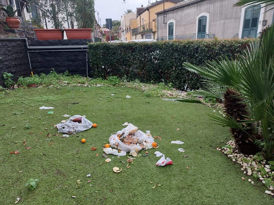 San Gregorio di Catania: presto riapertura isola ecologica, intanto caccia agli sporcaccioni