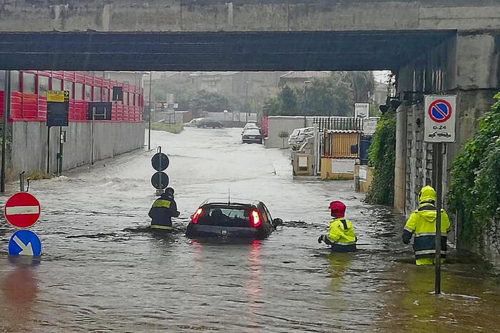Maltempo – Disagi in tutta Italia,allagamenti in Campania