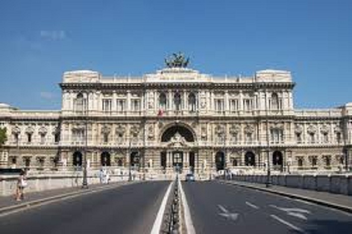 Uccisero due persone, ergastolo definitivo per due guardiani
