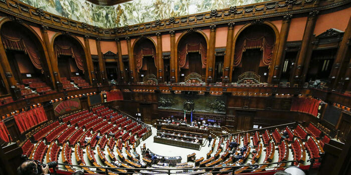 Imu ai bus inquinanti, nel Milleproroghe slittano fondi e divieti
