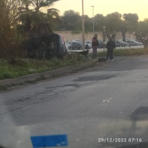 Vittoria - Semaforo spento e fitta nebbia causano incidente