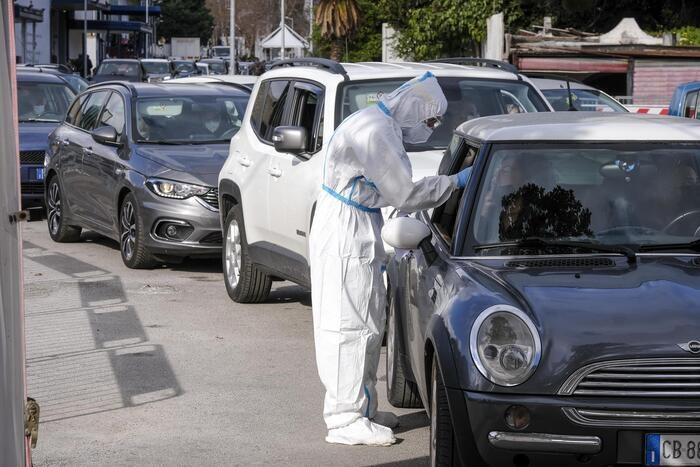 Covid, Sicilia –  Pronto soccorso e reparti di nuovo pieni a Palermo