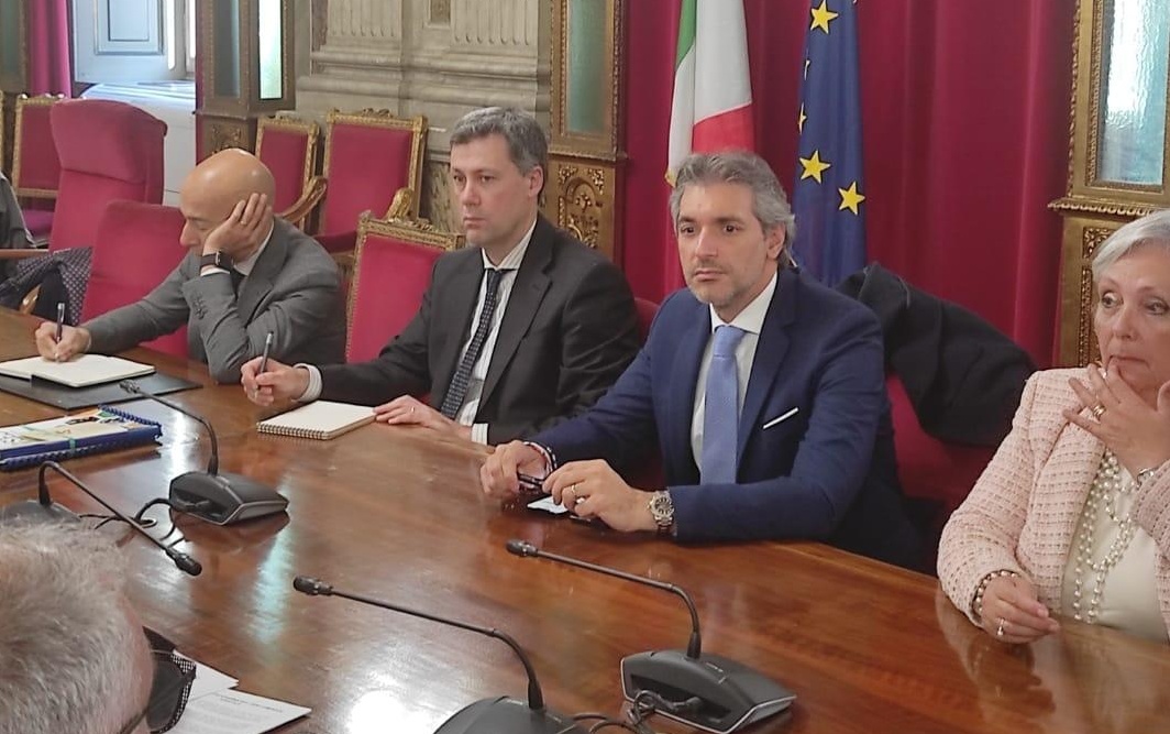 Cannata (Fdi): “bene incontro a Masaf su pomodoro Pachino, Lollobrigida conferma grande attenzione”