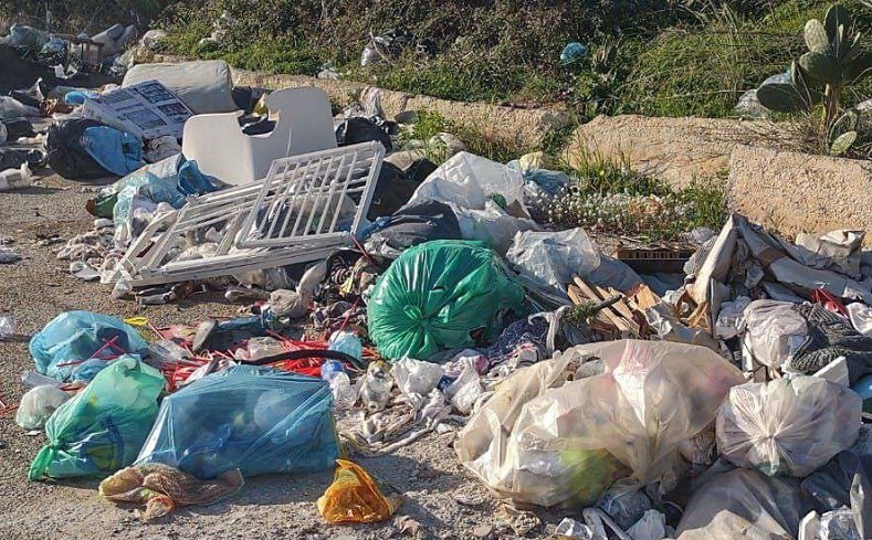 La S.P. ridotta ad una discarica, la denuncia del commissario della Lega di Floridia Nella Giarratana