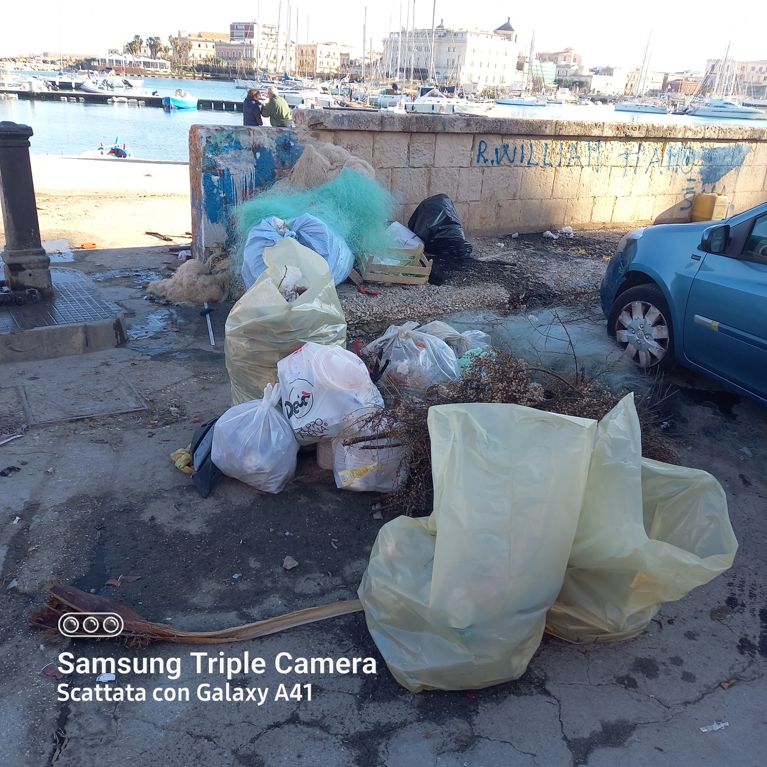 Siracusa: abbandono e Degrado allo sbarcadero di Santa Lucia il PCI ripristina il decoro