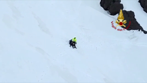Nicolosi, salvato un escursionista sull'Etna - video