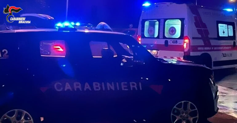 Incidente stradale nel Salernitano, morti due carabinieri – Sei le autoambulanze arrivate sul posto.