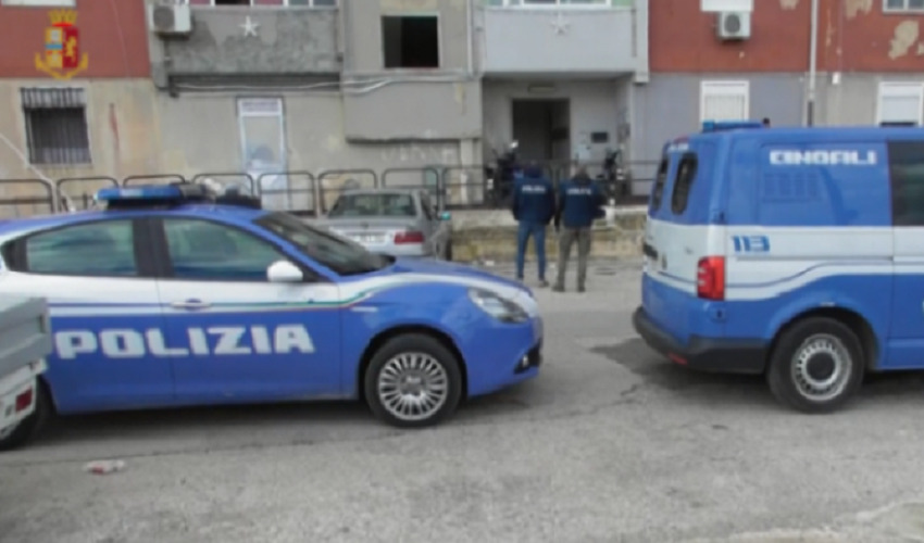 Siracusa, lotta alle piazze dello spaccio: sequestrata droga in via Santi Amato