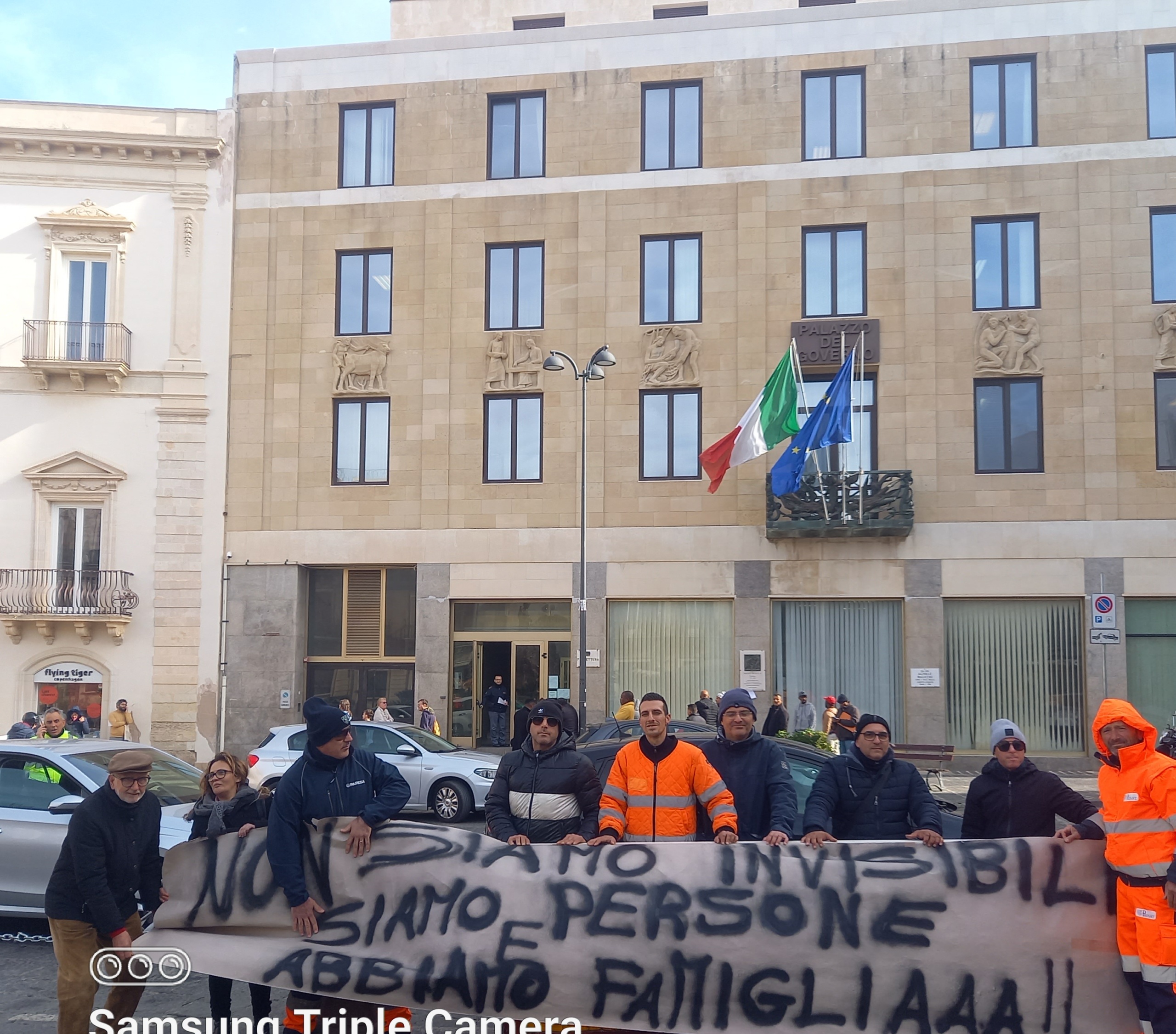 Pci: “Pasqua Amara per i lavoratori Invisbili ex-prosat floridia”
