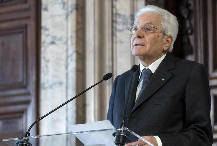 C’è anche Mattarella nella lista ‘russofobi’ stilata da Mosca .