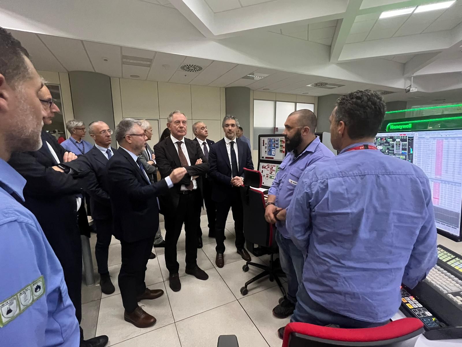 Cannata con il ministro Urso: “sostegno per crescita con Siracusa hub energetico d’Europa e dell’Occidente”