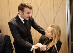 Diretta - Macron: 'Sui migranti non si può lasciare l'Italia sola. Ora confronto'