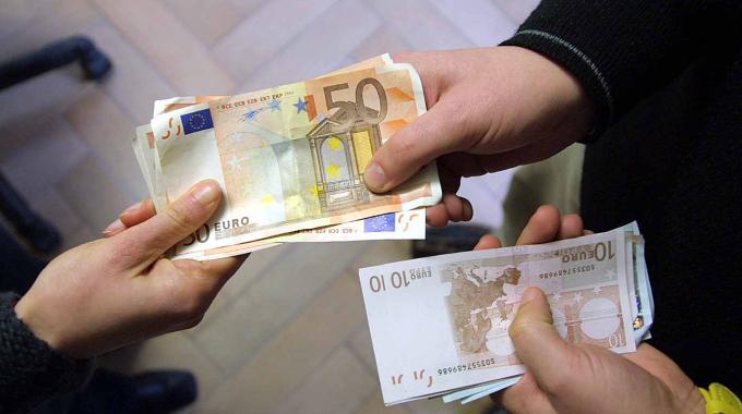 Cresce l’indebitamento delle famiglie, Codici: l’usura si fa sempre più minacciosa