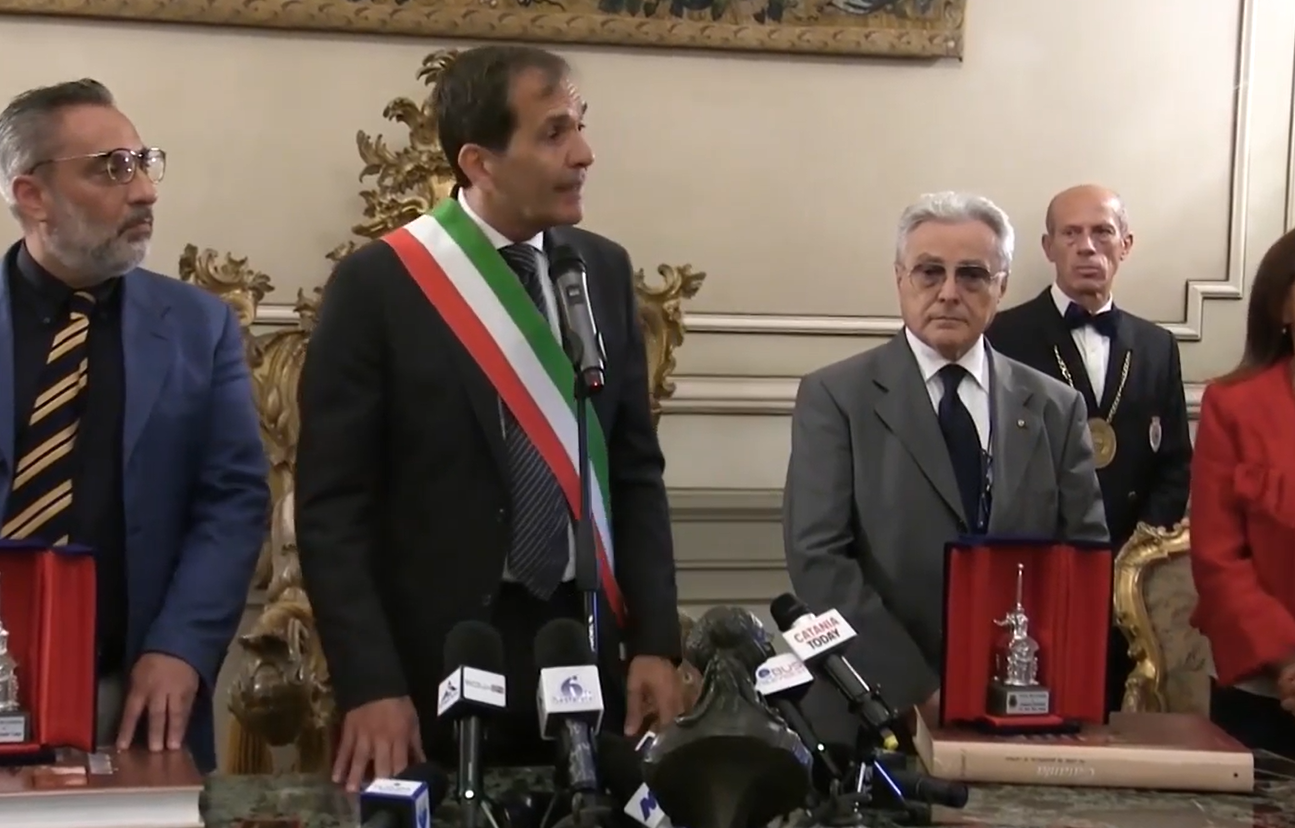 Enrico Trantino insediato come nuovo sindaco di Catania: “Non tradirò mai la mia città”