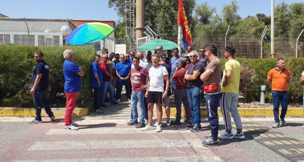 La Fiom Cgil: “Un piano nazionale dell’energia contro la crisi del Polo industriale”