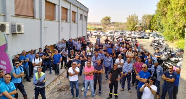 Il sindacato: “La Regione intervenga per salvaguardare Versalis”