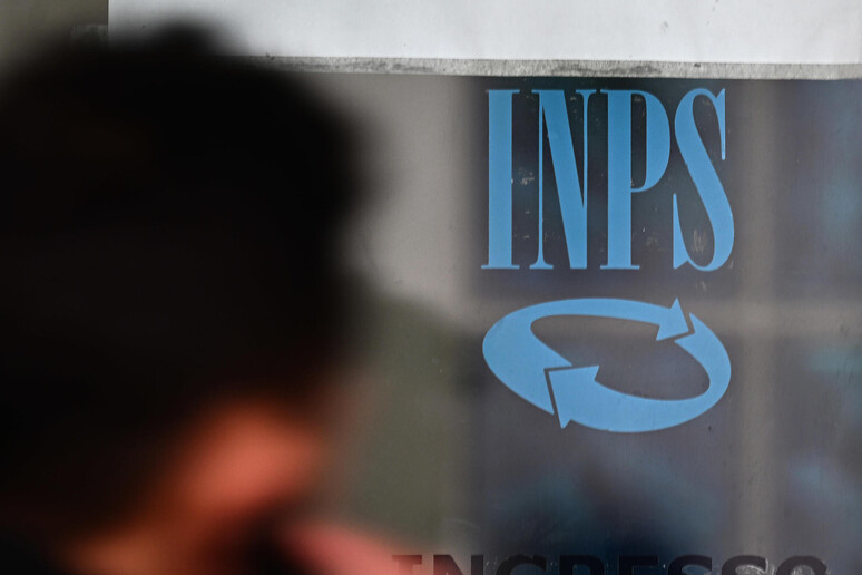 Inps – Concorso pubblico per l’assunzione di 43 professionisti legali